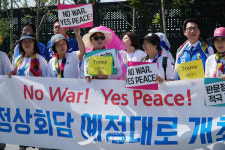   세계여성들, 평화기원하며 걸어서 통일대교 넘어 