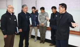 한경호 경남도지사 권한대행, 약용자원연구소 연구기능 강화 당부