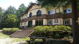 청옥산자연휴양림 산림문화휴양관 새 단장 후 객실 개장