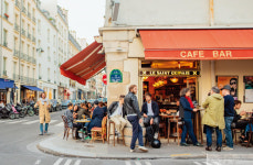 [#hotplace] 서서 마시는 즐거움! 스탠딩 카페&바