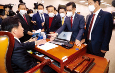 [issue] 양곡관리법 개정안, 우리 밥상엔 무슨 일이…“고품질 흰쌀밥·잡곡밥 가격 폭등, 세금 인상 우려”