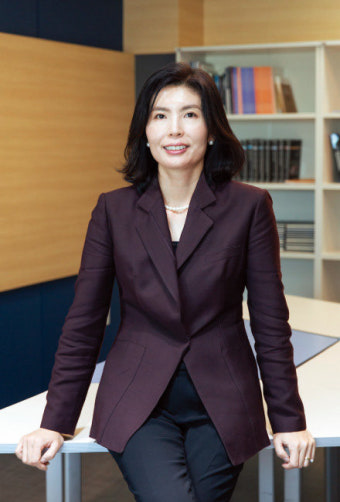 [economy review] 유혜미 교수 “L자형 침체 불가피, 2023~24년 불황온다”