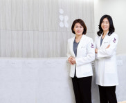 “친언니처럼 친근한 주치의,   환자 중심 난임 병원 여기 있어요” 박수현·최민혜 연세아이봄여성의원 원장