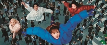 스타일로 세계를 흔들다! K-팝이 사랑한 디자이너들