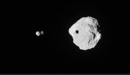 지구 돌진 소행성, 우주선으로 들이받는다