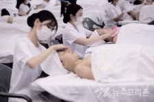 광천메뉴얼테크닉 | [포토] '제10회 K-뷰티킹 메이크업 페스티벌 어워드' 메뉴얼테크닉 경연대회
