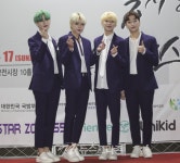 [포토] 뉴에이스, 형형 색색 카리스마 있게~(호국보훈페스티벌)