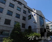 MB 청와대 문건 영포빌딩 검찰, 지하 2층 다스 창고 급습