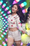 [포토] 모모랜드(MOMOLAND) 연우, 자체발광 원탑 미모~