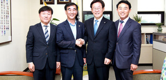 경기도의회 더불어민주당 염종현 대표의원, 이재명 경기도지사 접견