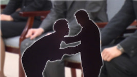 전직 구청장, 복지법인 설립에 어린이집원장들 동원의혹