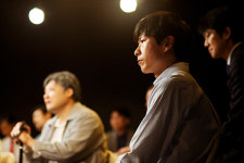 정당하고 정확한 선택의 가능성을 묻는다, 연극 <12인의 성난 사람들>