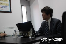 법의 날, 무료로 법률 상담만 19년 너무나 인간적인 변호사를 만나