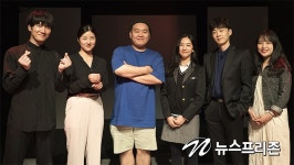 미스터리장르의 스타일리쉬한 고수들이 펼치는 중고시장 살인마, 연극 The trader