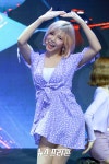 [포토] 위걸스 은아, 팬들에게 보내는 왕하트