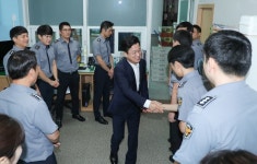 [포토]시민비서관 허태정 시장, 노은 119안전센터 등 현장방문해 근무자 격려