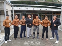 [포토] 경상남도보디빌딩협회 어때요? 여러분 우리 몸매 멋지죠?