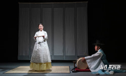 노인의 일거수일투족과 마음 속까지 들여다보게 만들었던 창작판소리 노인과 바다