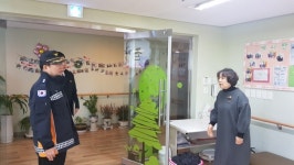 진주소방서장, 겨울철 피난약자시설 화재예방 지도방문