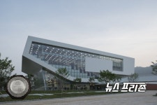 충남도서관, 태블릿PC 50대 등 온라인 학습 여건 제공