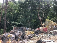 진주시,어둠을 틈탄 야산 폐기물 불법 투기 현장 적발