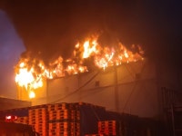 태안농협 마늘 저장창고서 불...50분만에 진화