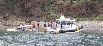 태안해경, 섬에 갇힌 일가족 12명 전원 구조