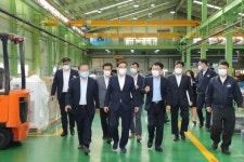 허성무 창원시장, 차세대 먹거리 수소 기업 잇따라 찾아 지역해법 모색