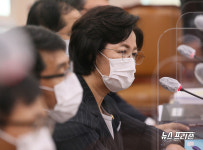 [2020국감] 추미애, 윤석열 반기에 '반격' 주목… 21대 첫 국감 26일 마무리