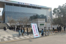 [NF포토]선제적 진단검사 나선 천안시민들