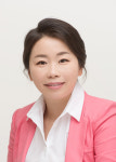 광주 북구의회 양일옥 의원, 운암 벽산블루밍메가시티 1단지 주민들로부터 감사패 받아