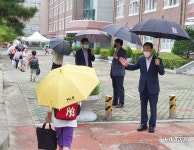 [NF포토] 설동호 대전시교육감, 2학기 등교 상황 점검 학교 현장 찾아