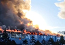[NF포토]충남 아산시 귀뚜라미보일러 공장 화재 발생 초기 모습