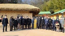 민주당 대구경북선대위 박정희 생가 첫 참배