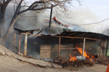 충남 당진 단독주택서 불...인명피해 없어