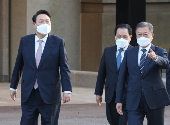 문재인 대통령, 윤석열 당선인과 만찬 회동 시작