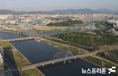 [포토] 대전 최고층 빌딩 전망대에서 바라본 대전시 동·서·남·북 전경은?