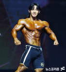 [NF포토] IFBB PRO 김영규, 역삼각형 상체가 돋보이네~(월드 오브 몬스터짐)