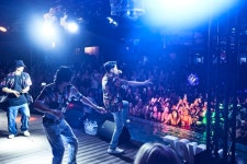 [포토] 유피라운지 클럽 : 풀파티 공연하는 박재범