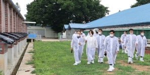 김보라 안성시장, 연암대학교 ICT 융복합 양돈·양계실습장 벤치마킹