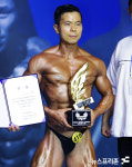 [NF포토] 이기종, 클래식 보디빌딩 그랑프리 수상(WNGP 안산)