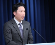 대통령실 화물연대, 조속히 업무복귀 VS 야  성실한 대화 나서야