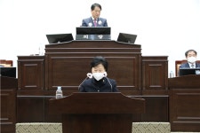 김태금 충남 예산군의원, 양성평등전문담당인력 배정 제안