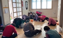 밀양지역 행정복지센터, 지역 어르신들에게 새해 인사...경로당 이용 애로사항 청취