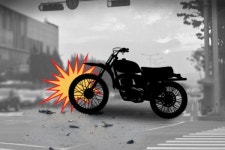 충남 당진서 오토바이.포크레인 추돌...1명 사망