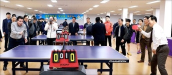 장동혁-김동일 보령시, 대천체육관 탁구장서 맞붙어 왜