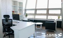 충남 계룡시 도서관에 상주하는 작가를 모십니다