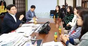 이상일 용인특례시장, 기흥역세권 학부모 대표단 만나 중학교 설립 추진과정 설명