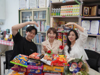 수성대 안경광학과 학생들, 이번엔 저희가 교수님의 편의점을 채우겠습니다