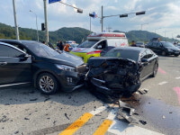 충남 공주서 차량 충돌, 기계 깔림사고 잇따라...6명 사상
